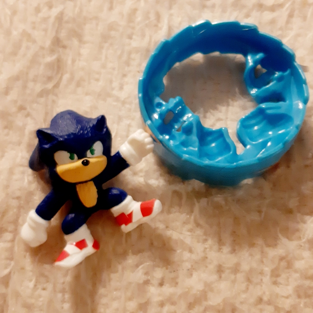 2024 Sonic the Hedgehog 3 Movie Figure McDonald's Happy Meal Sega